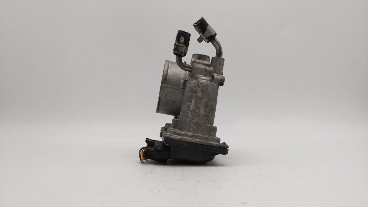 2011-2018 Hyundai Elantra Throttle Body P/N:35100-2E000 Fits Fits 2011 2012 2013 2014 2015 2016 2017 2018 2019 OEM Used Auto