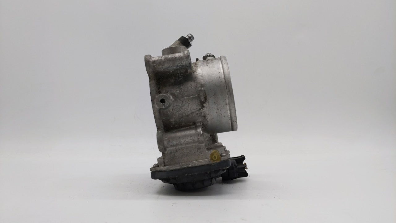 2011-2018 Hyundai Elantra Throttle Body P/N:35100-2E000 Fits Fits 2011 2012 2013 2014 2015 2016 2017 2018 2019 OEM Used Auto