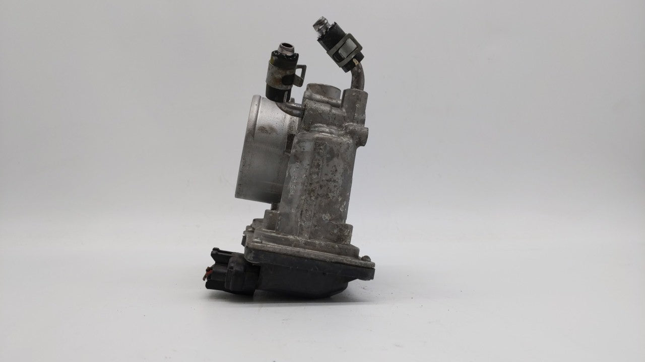 2011-2018 Hyundai Elantra Throttle Body P/N:35100-2E000 Fits Fits 2011 2012 2013 2014 2015 2016 2017 2018 2019 OEM Used Auto