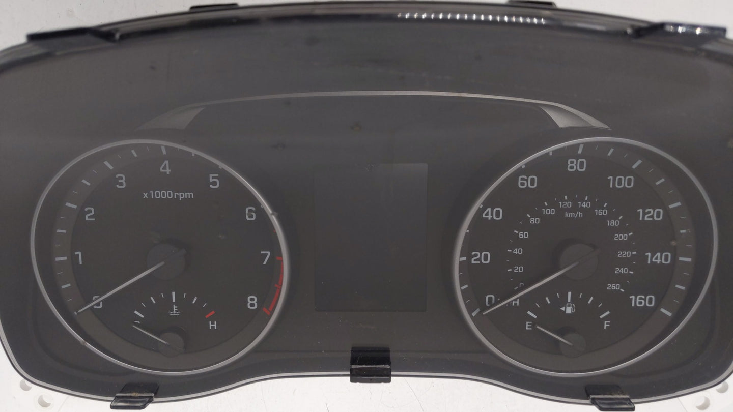 2017-2018 Hyundai Elantra Instrument Cluster Speedometer Gauges P/N:94001-F3011 94001-F3010 Fits Fits 2017 2018 OEM Used Aut