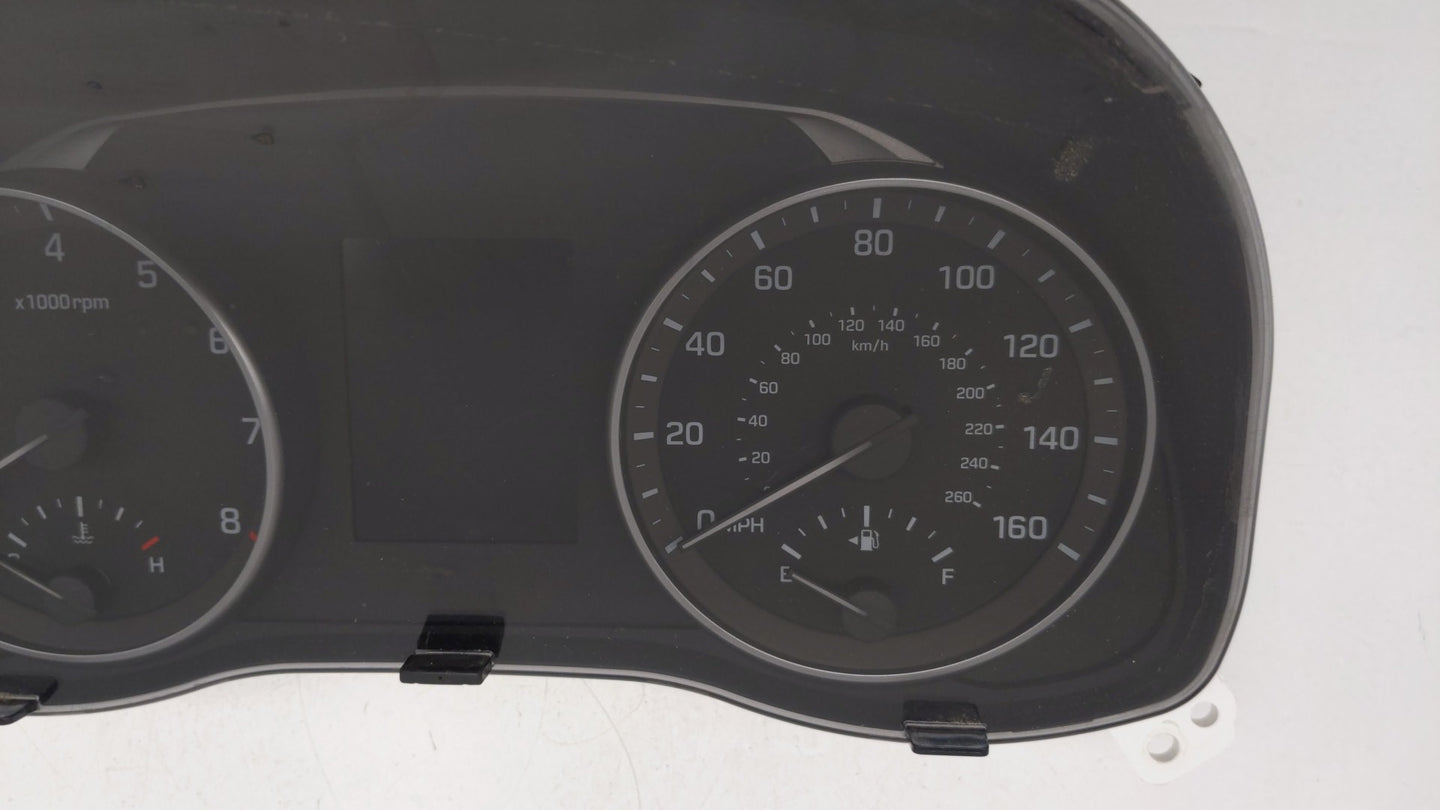 2017-2018 Hyundai Elantra Instrument Cluster Speedometer Gauges P/N:94001-F3011 94001-F3010 Fits Fits 2017 2018 OEM Used Aut