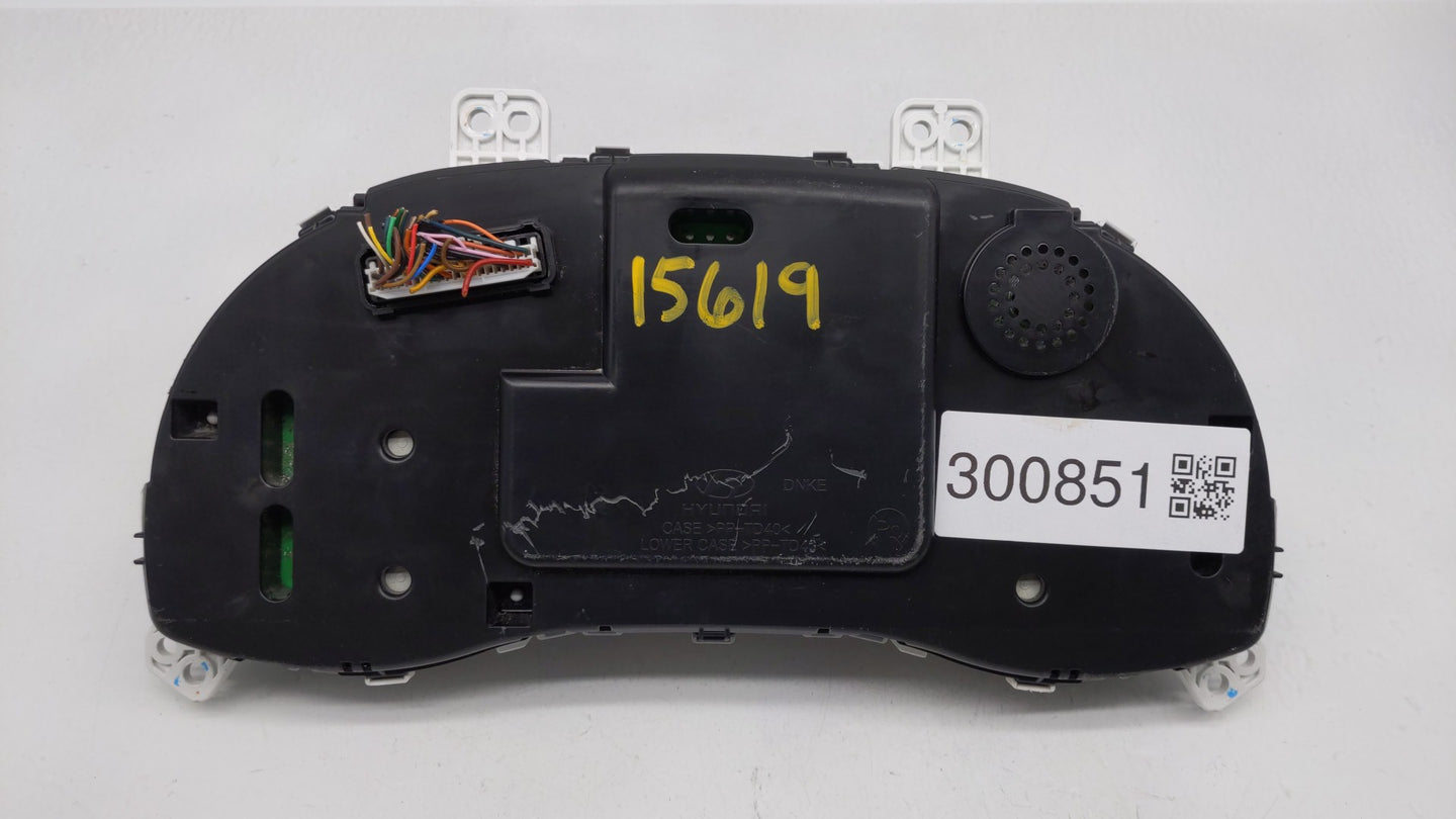 2017-2018 Hyundai Elantra Instrument Cluster Speedometer Gauges P/N:94001-F3011 94001-F3010 Fits Fits 2017 2018 OEM Used Aut