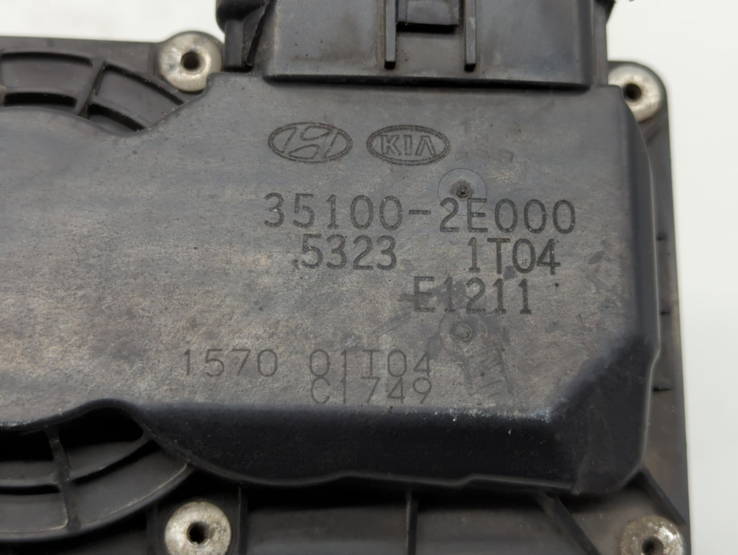 2011-2018 Hyundai Elantra Throttle Body P/N:35100-2E710 35100-2E000 Fits Fits 2011 2012 2013 2014 2015 2016 2017 2018 2019 O