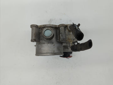 2011-2018 Hyundai Elantra Throttle Body P/N:35100-2E710 35100-2E000 Fits Fits 2011 2012 2013 2014 2015 2016 2017 2018 2019 OEM Used Auto Parts