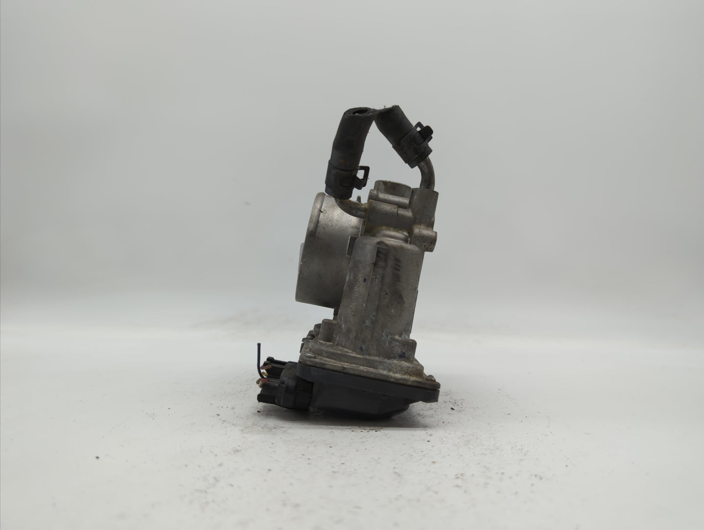 2011-2018 Hyundai Elantra Throttle Body P/N:35100-2E710 35100-2E000 Fits Fits 2011 2012 2013 2014 2015 2016 2017 2018 2019 O