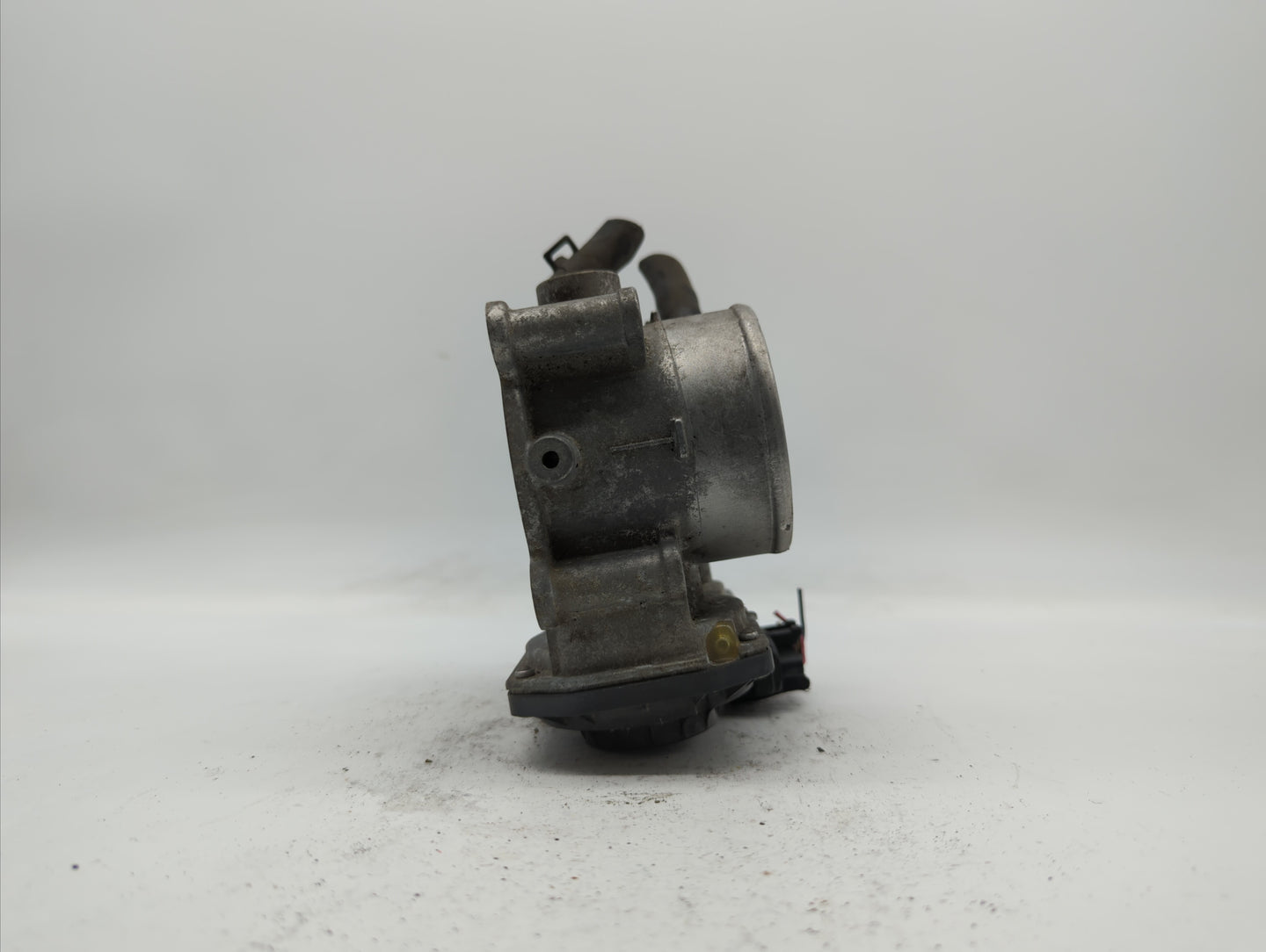2011-2018 Hyundai Elantra Throttle Body P/N:35100-2E710 35100-2E000 Fits Fits 2011 2012 2013 2014 2015 2016 2017 2018 2019 O