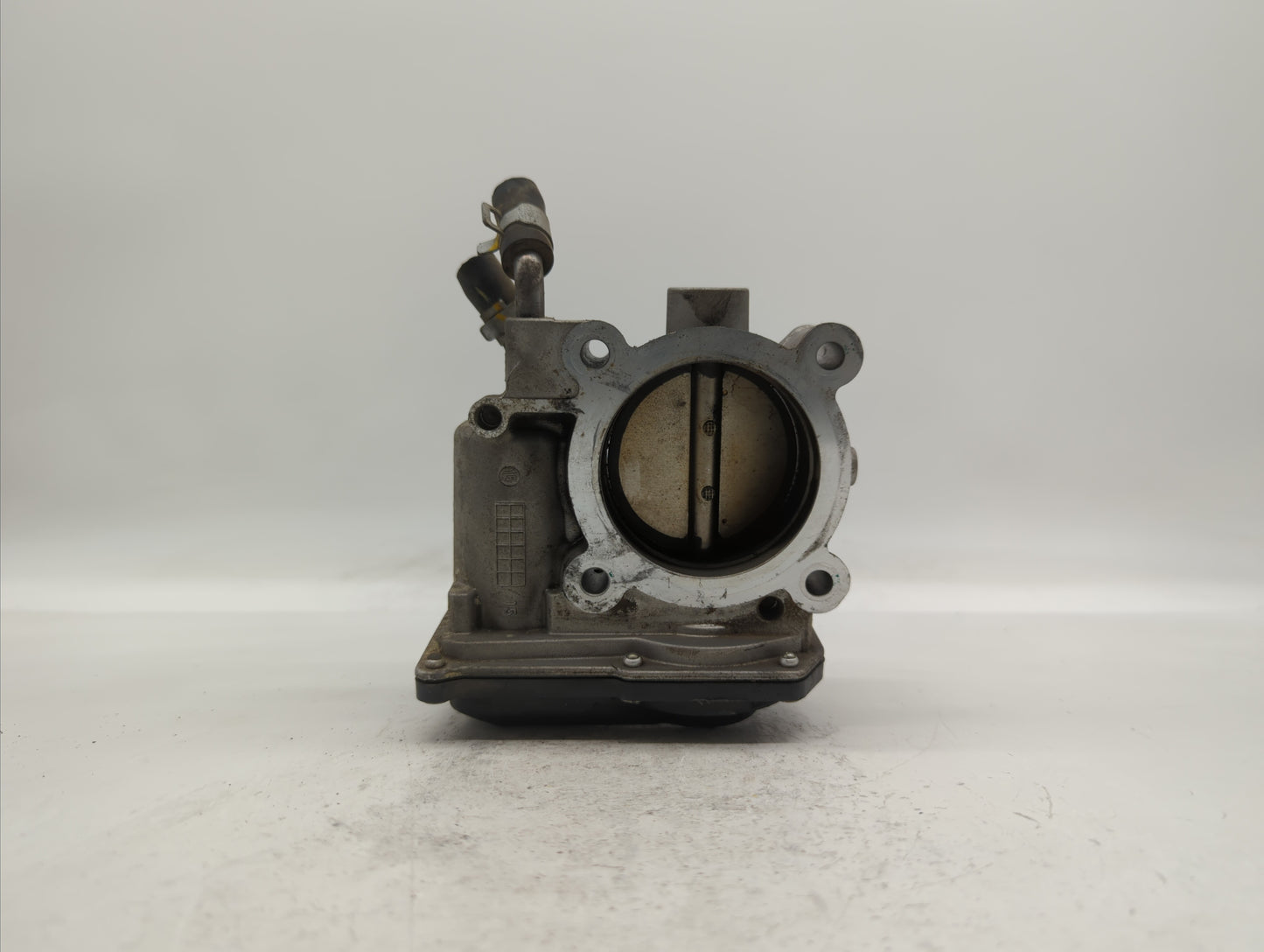 2011-2018 Hyundai Elantra Throttle Body P/N:35100-2E710 35100-2E000 Fits Fits 2011 2012 2013 2014 2015 2016 2017 2018 2019 O
