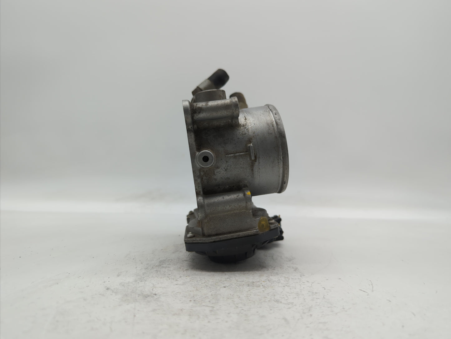 2011-2018 Hyundai Elantra Throttle Body P/N:35100-2E710 35100-2E000 Fits Fits 2011 2012 2013 2014 2015 2016 2017 2018 2019 O
