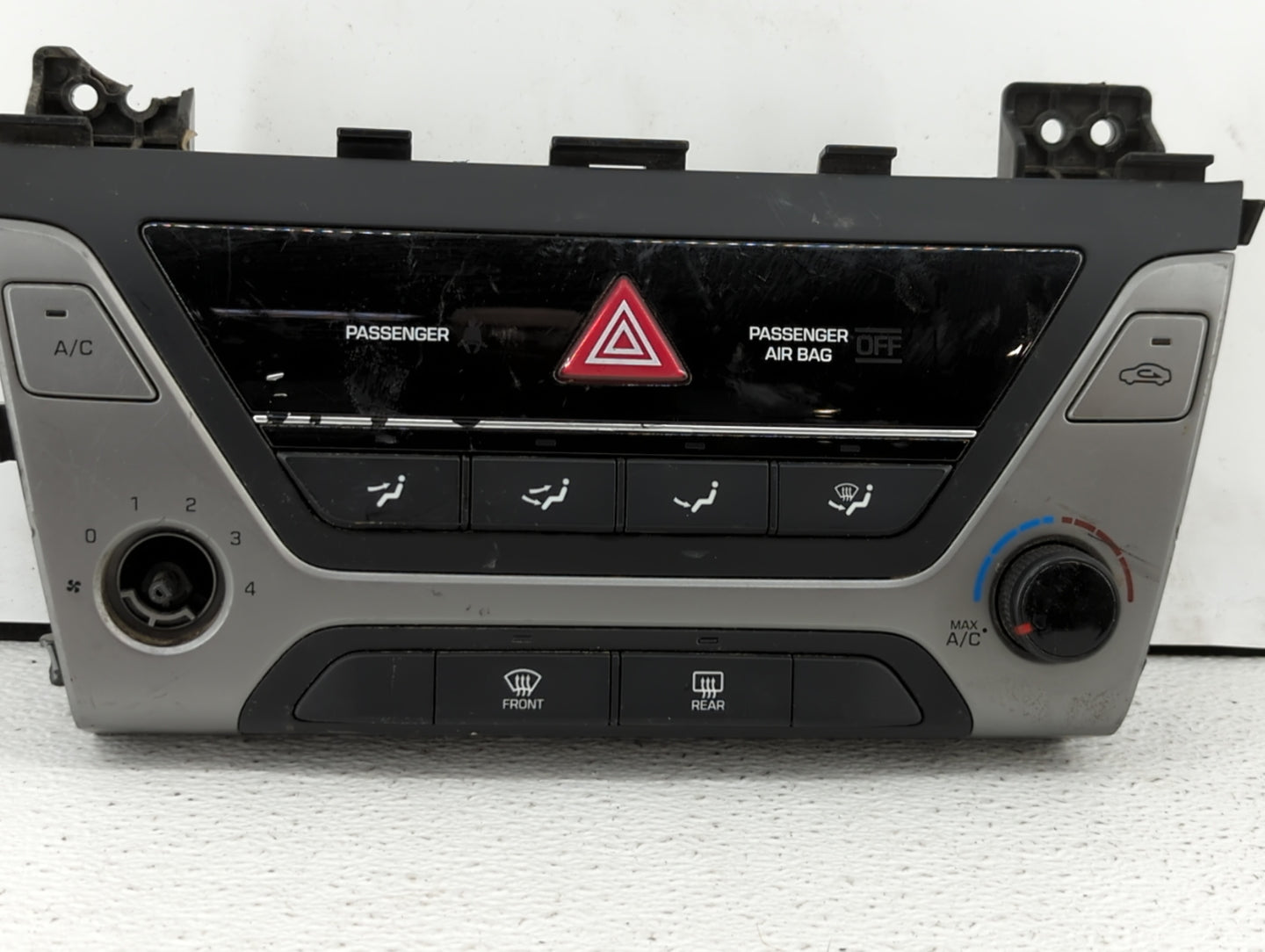 2017-2018 Hyundai Elantra Climate Control Module Temperature AC/Heater Replacement P/N:97250-F2XXX 97250-F20614X Fits OEM Us