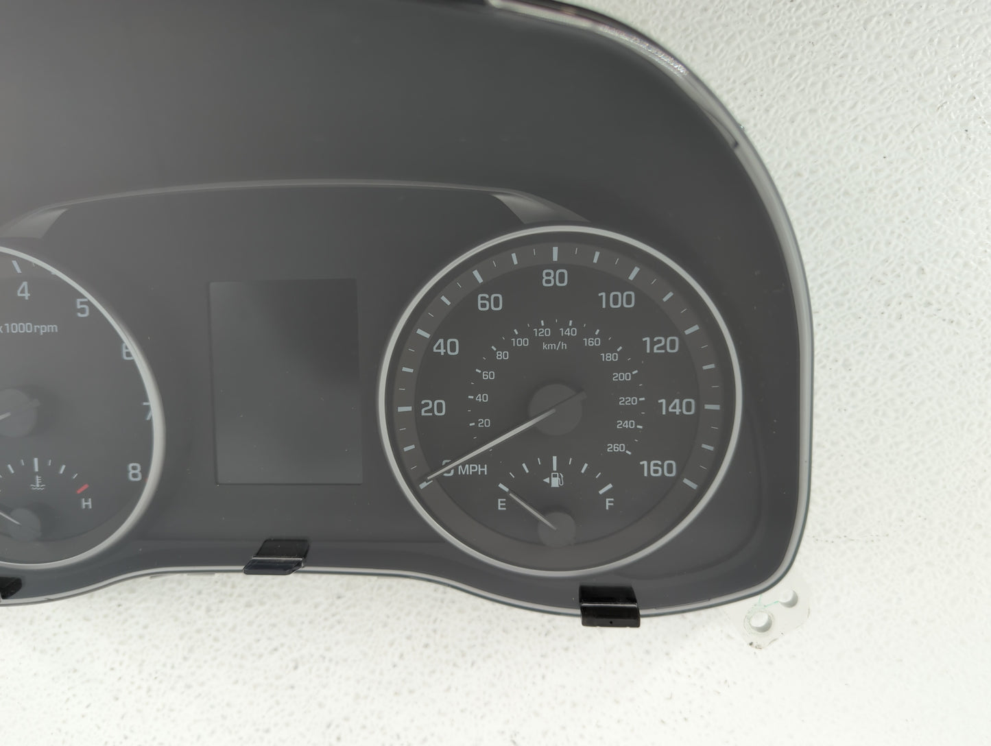 2017-2018 Hyundai Elantra Instrument Cluster Speedometer Gauges P/N:94001-F3011 94001-F3010 Fits Fits 2017 2018 OEM Used Aut