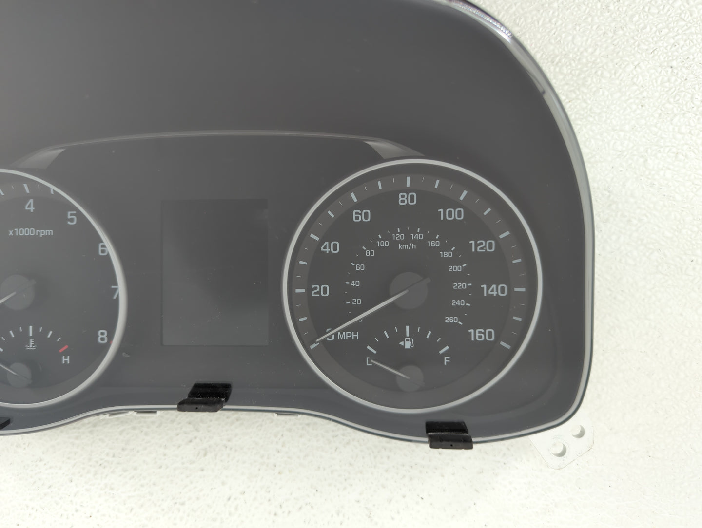 2017-2018 Hyundai Elantra Instrument Cluster Speedometer Gauges P/N:94001-F3011 94001-F3010 Fits Fits 2017 2018 OEM Used Aut
