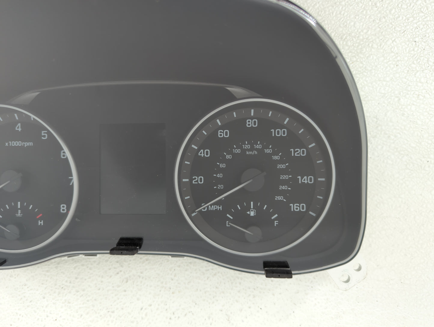 2017-2018 Hyundai Elantra Instrument Cluster Speedometer Gauges P/N:94001-F3011 94001-F3010 Fits Fits 2017 2018 OEM Used Aut