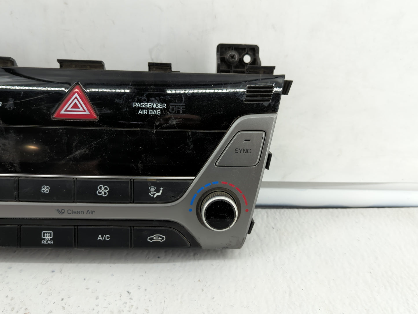 2017-2018 Hyundai Elantra Climate Control Module Temperature AC/Heater Replacement P/N:97250-F2231RET 97250-F2XXX Fits OEM U