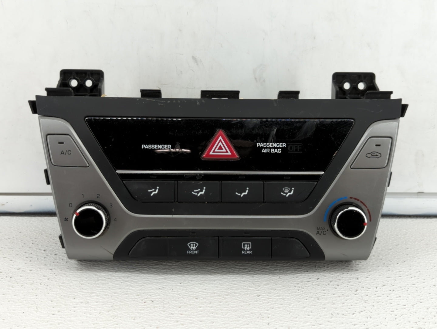 2017-2018 Hyundai Elantra Climate Control Module Temperature AC/Heater Replacement P/N:97250-F2XXX 97250-F20614X Fits OEM Us