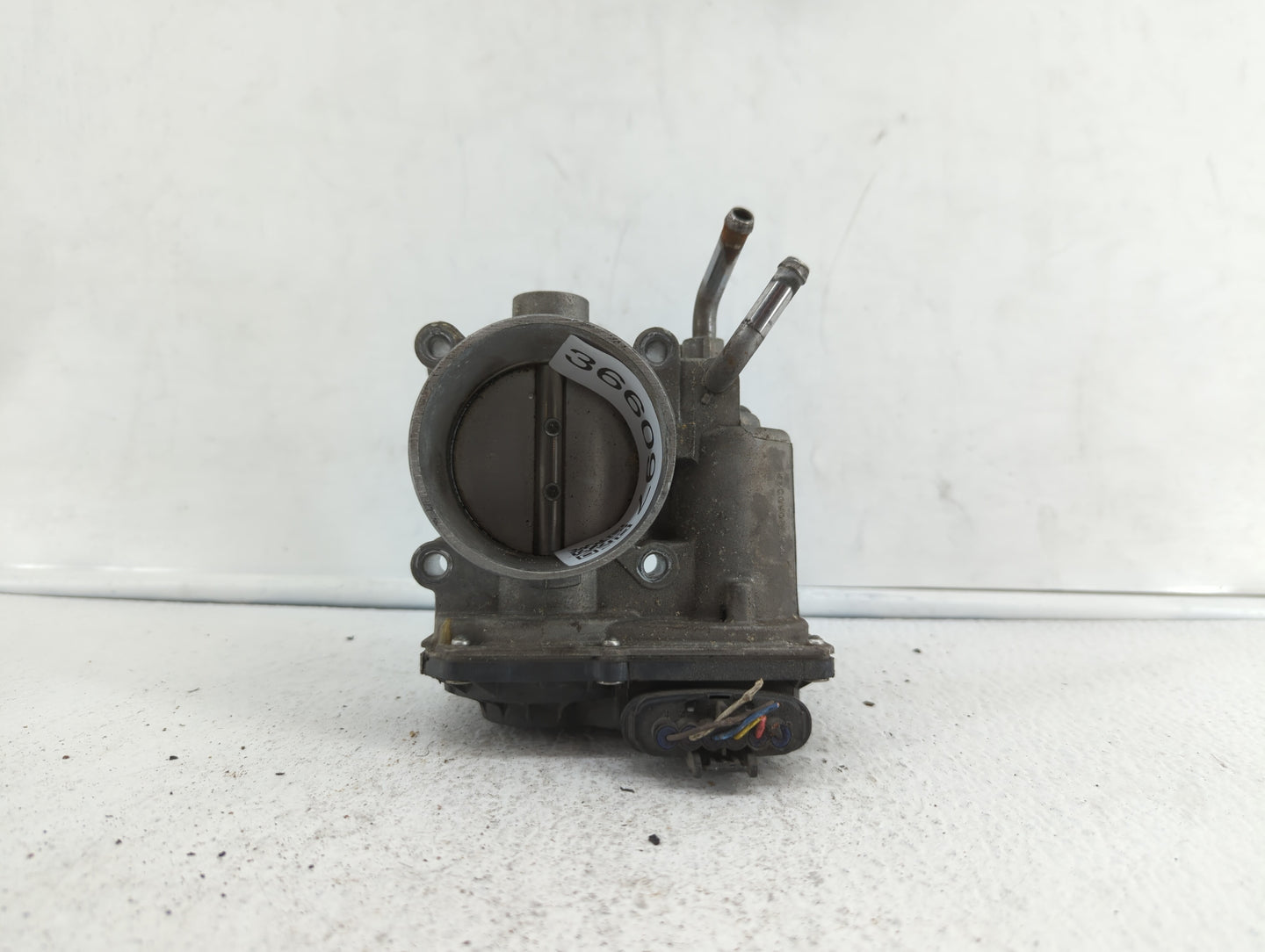 2011-2018 Hyundai Elantra Throttle Body P/N:35100-2E000 1302150124 Fits Fits 2011 2012 2013 2014 2015 2016 2017 2018 2019 OE