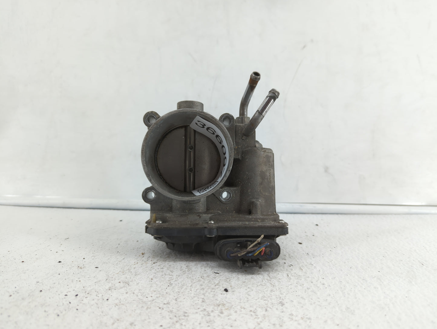 2011-2018 Hyundai Elantra Throttle Body P/N:35100-2E000 1302150124 Fits Fits 2011 2012 2013 2014 2015 2016 2017 2018 2019 OE