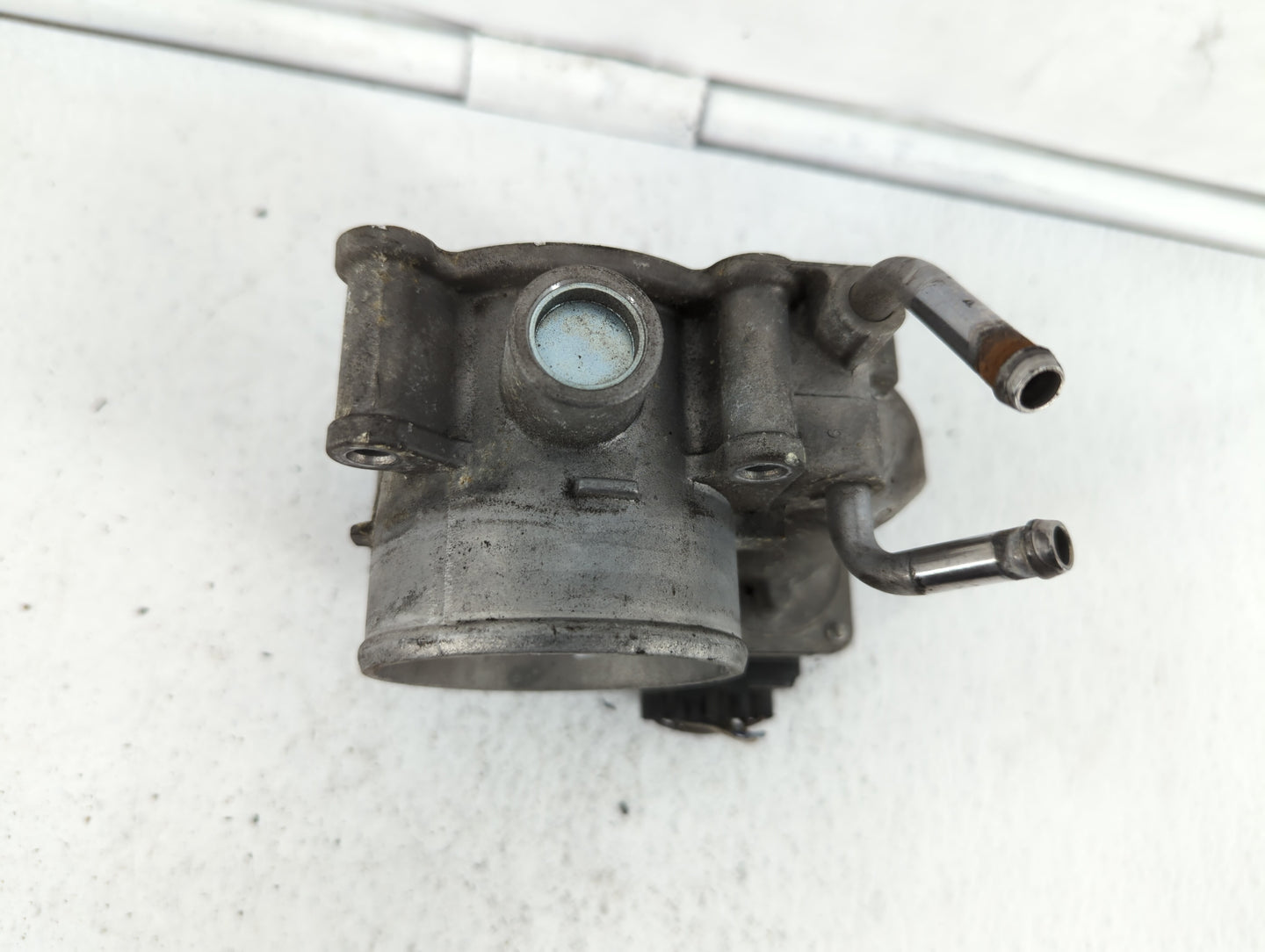 2011-2018 Hyundai Elantra Throttle Body P/N:35100-2E000 1302150124 Fits Fits 2011 2012 2013 2014 2015 2016 2017 2018 2019 OE