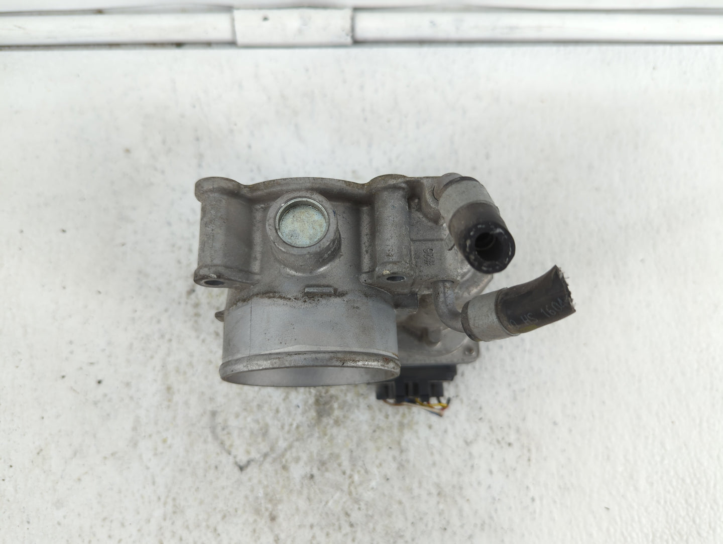 2011-2018 Hyundai Elantra Throttle Body P/N:35100-2E000 1302150124 Fits Fits 2011 2012 2013 2014 2015 2016 2017 2018 2019 OE
