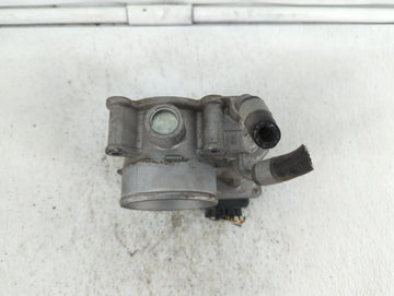2011-2018 Hyundai Elantra Throttle Body P/N:35100-2E000 1302150124 Fits Fits 2011 2012 2013 2014 2015 2016 2017 2018 2019 OEM Used Auto Parts