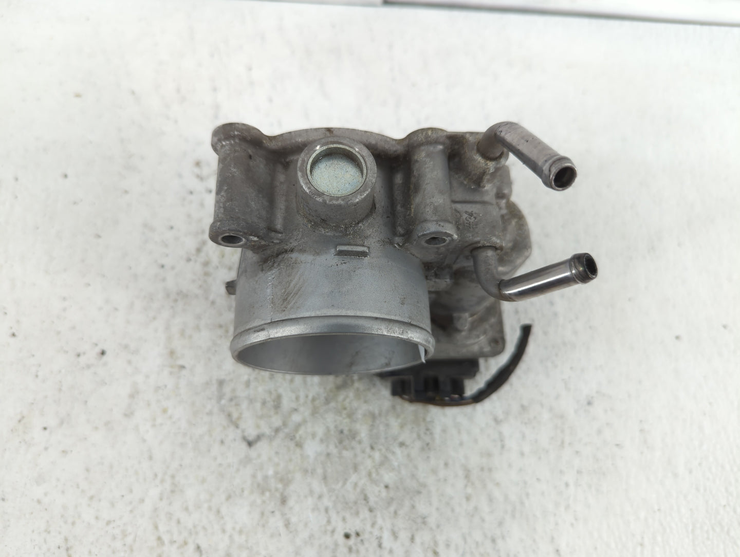 2011-2018 Hyundai Elantra Throttle Body P/N:35100-2E000 1302150124 Fits Fits 2011 2012 2013 2014 2015 2016 2017 2018 2019 OE