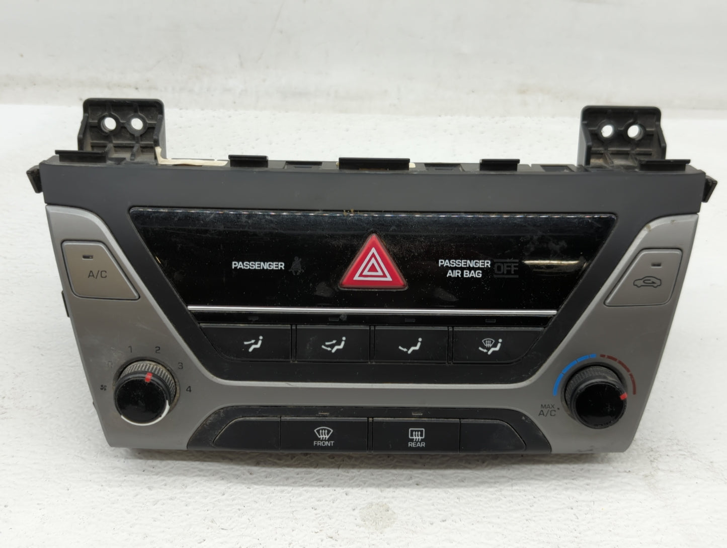 2017-2018 Hyundai Elantra Climate Control Module Temperature AC/Heater Replacement P/N:97250-F2XXX 97250-F20614X Fits OEM Us