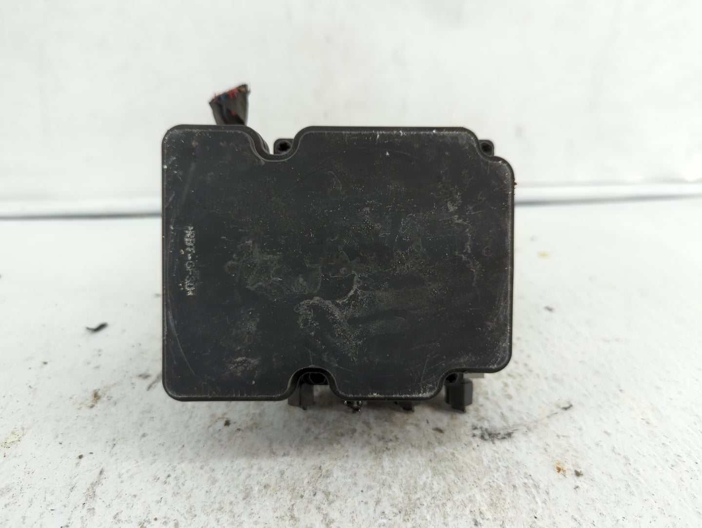 2017-2018 Hyundai Elantra ABS Pump Control Module Replacement P/N:58900-F2500 58920-F2500 Fits Fits 2017 2018 OEM Used Auto 