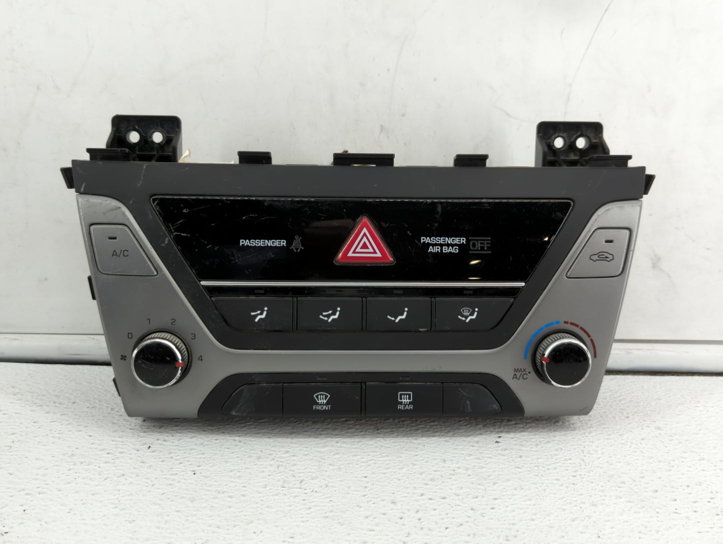 2017-2018 Hyundai Elantra Climate Control Module Temperature AC/Heater Replacement P/N:97250-F2XXX 97250-F20614X Fits OEM Us
