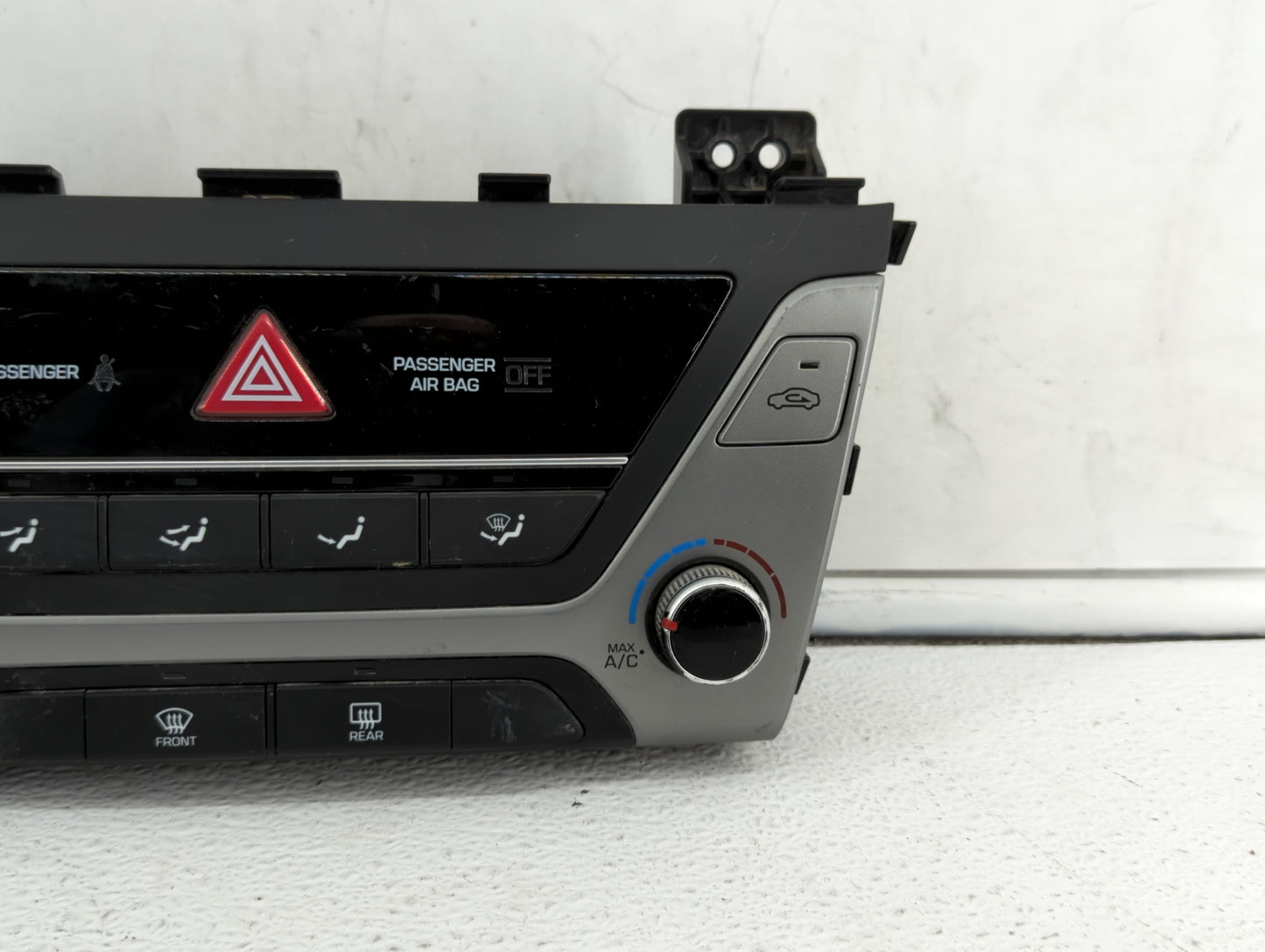 2017-2018 Hyundai Elantra Climate Control Module Temperature AC/Heater Replacement P/N:97250-F2XXX 97250-F20614X Fits OEM Us