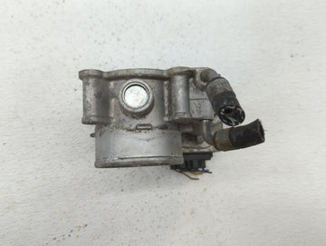 2011-2018 Hyundai Elantra Throttle Body P/N:35100-2E000 1302150124 Fits Fits 2011 2012 2013 2014 2015 2016 2017 2018 2019 OEM Used Auto Parts