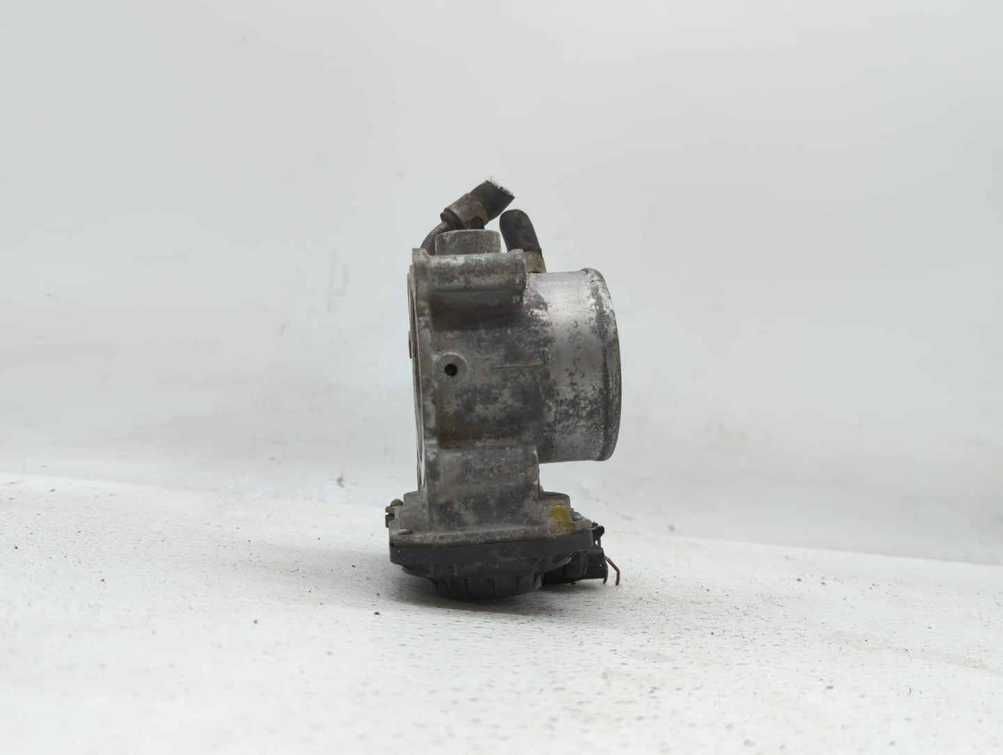 2011-2018 Hyundai Elantra Throttle Body P/N:35100-2E000 1302150124 Fits Fits 2011 2012 2013 2014 2015 2016 2017 2018 2019 OE
