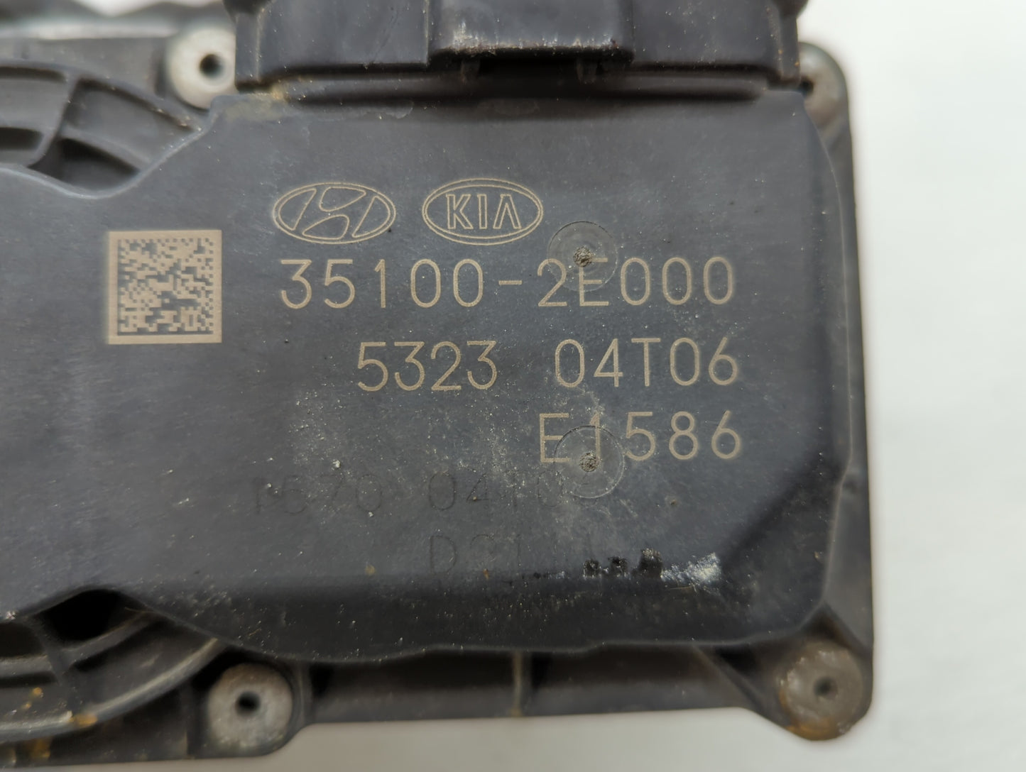 2011-2018 Hyundai Elantra Throttle Body P/N:35100-2E000 1302150124 Fits Fits 2011 2012 2013 2014 2015 2016 2017 2018 2019 OE