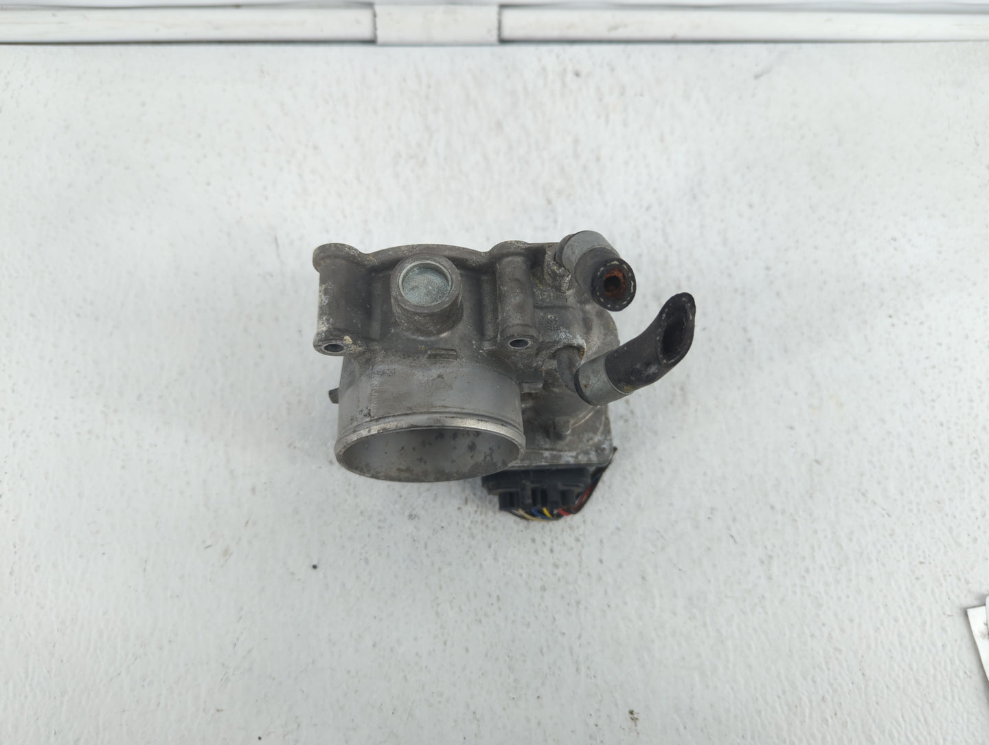 2011-2018 Hyundai Elantra Throttle Body P/N:35100-2E000 1302150124 Fits Fits 2011 2012 2013 2014 2015 2016 2017 2018 2019 OE