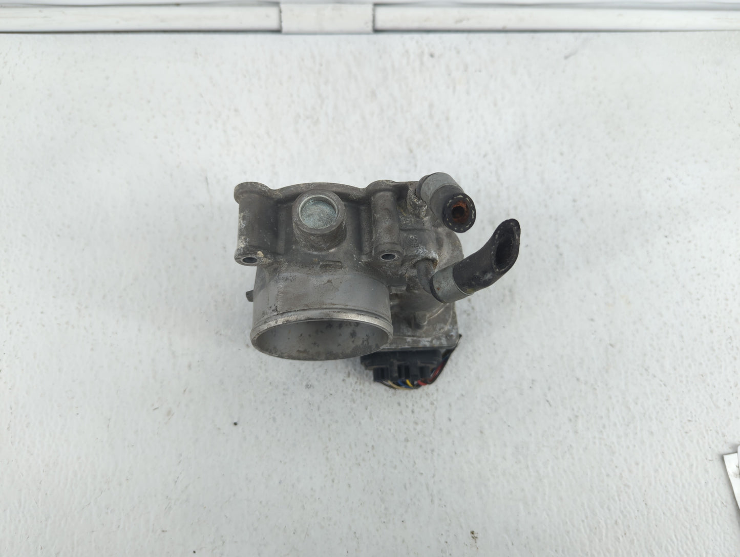 2011-2018 Hyundai Elantra Throttle Body P/N:35100-2E000 1302150124 Fits Fits 2011 2012 2013 2014 2015 2016 2017 2018 2019 OE