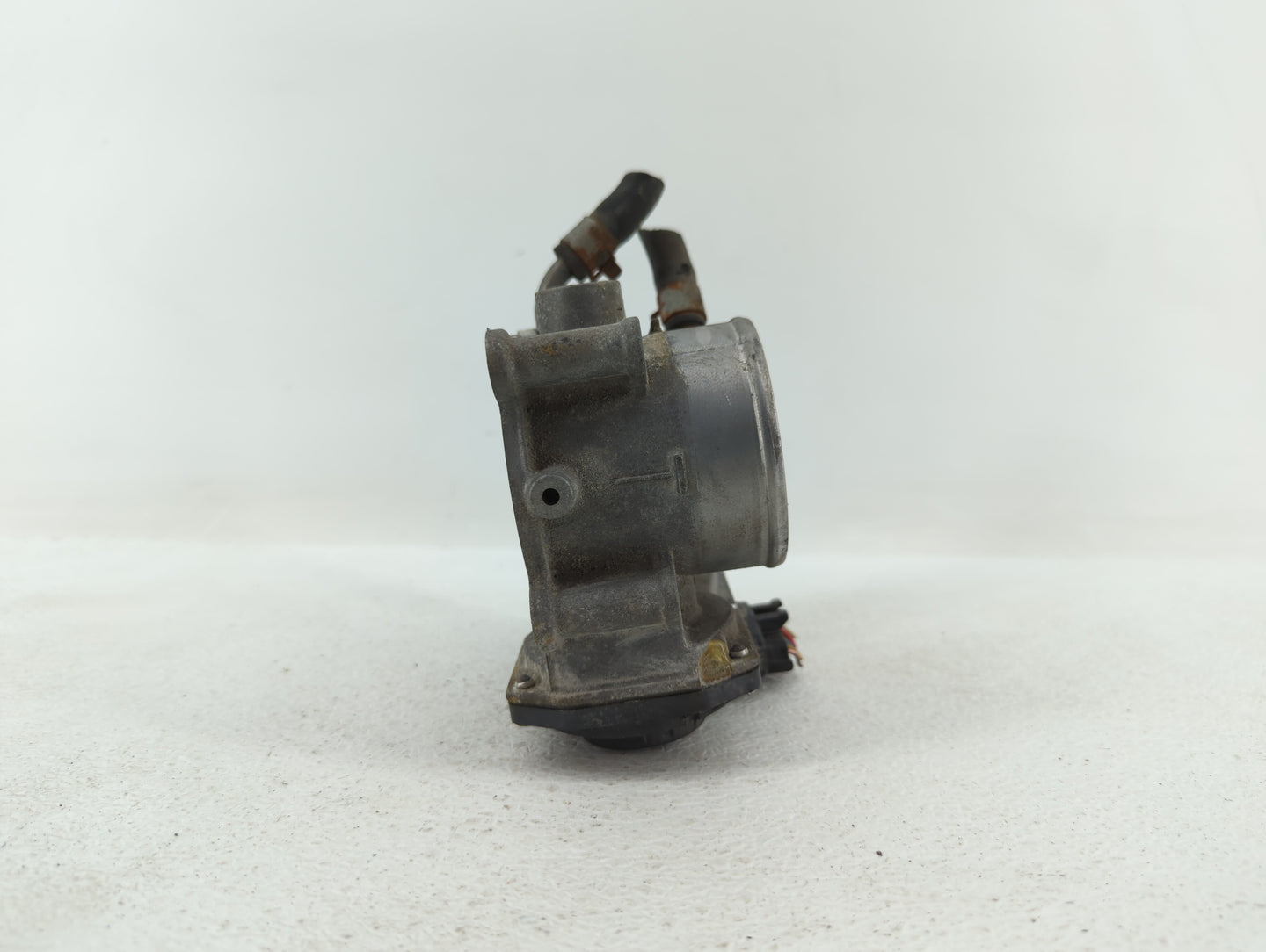 2011-2018 Hyundai Elantra Throttle Body P/N:35100-2E000 1302150124 Fits Fits 2011 2012 2013 2014 2015 2016 2017 2018 2019 OE