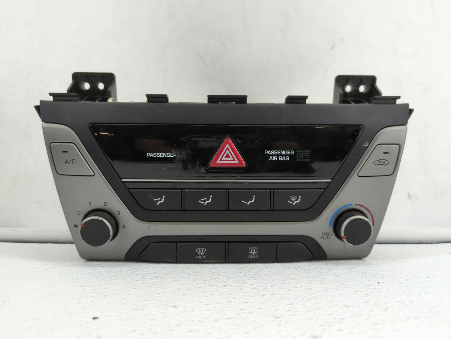 2017-2018 Hyundai Elantra Climate Control Module Temperature AC/Heater Replacement P/N:97250-F2XXX 97250-F20614X Fits OEM Us