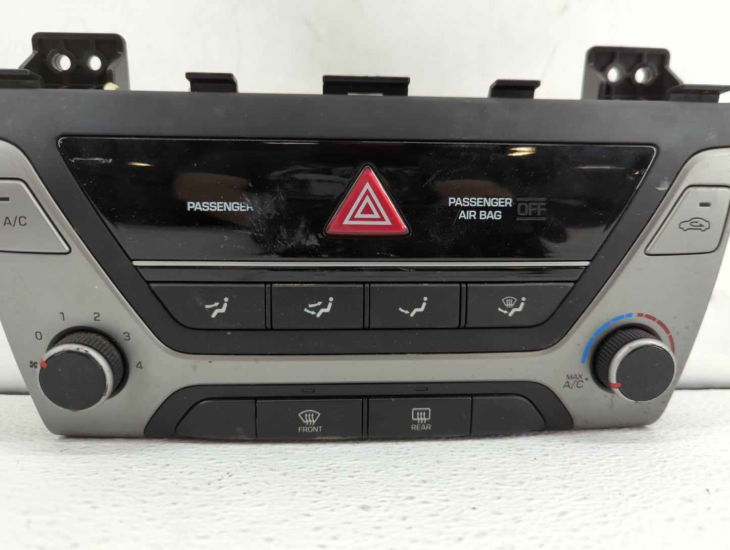 2017-2018 Hyundai Elantra Climate Control Module Temperature AC/Heater Replacement P/N:97250-F2XXX 97250-F20614X Fits OEM Us