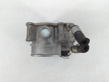 2011-2018 Hyundai Elantra Throttle Body P/N:35100-2E000 1302150124 Fits Fits 2011 2012 2013 2014 2015 2016 2017 2018 2019 OEM Used Auto Parts