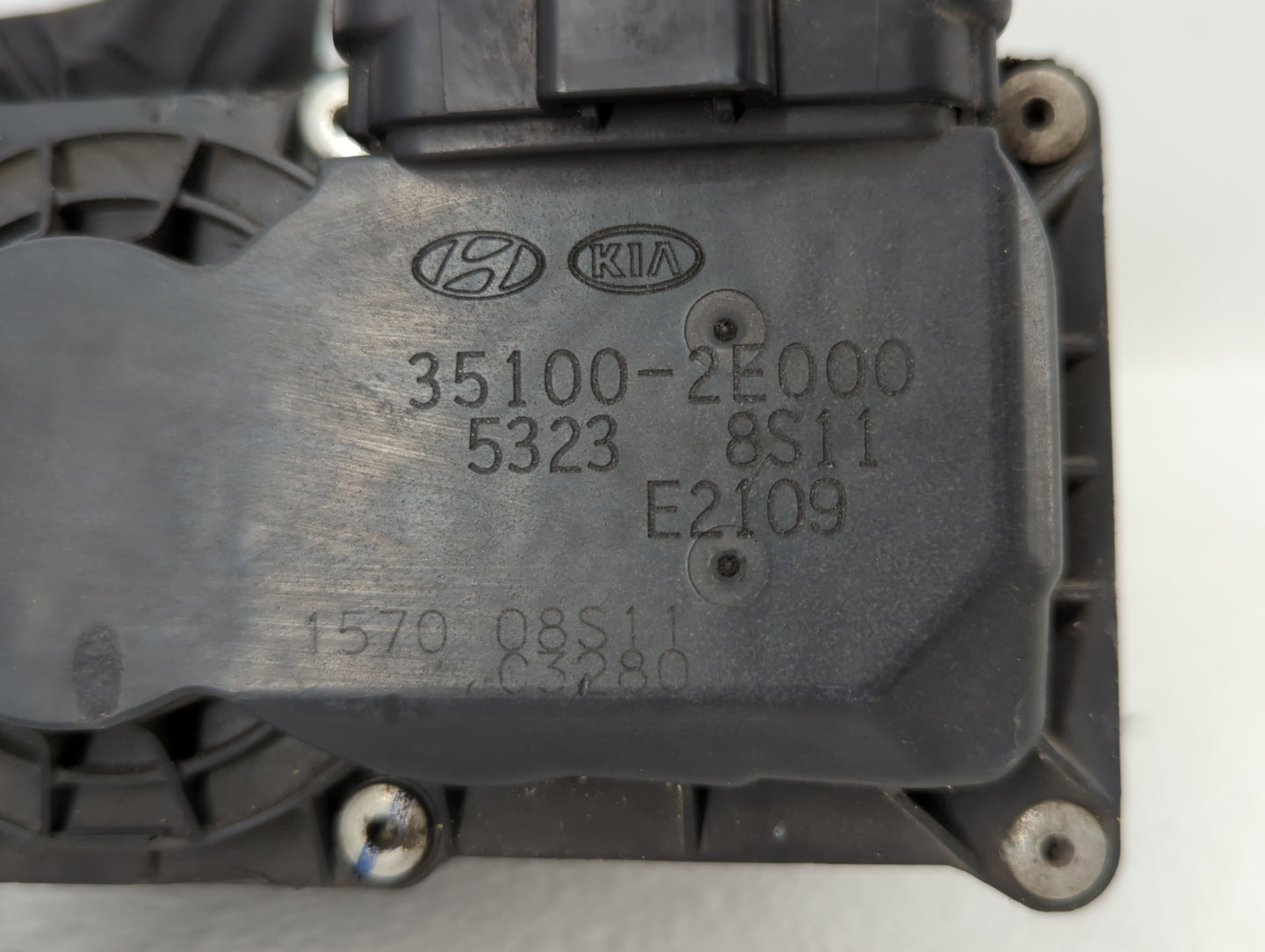 2011-2018 Hyundai Elantra Throttle Body P/N:35100-2E000 1302150124 Fits Fits 2011 2012 2013 2014 2015 2016 2017 2018 2019 OE