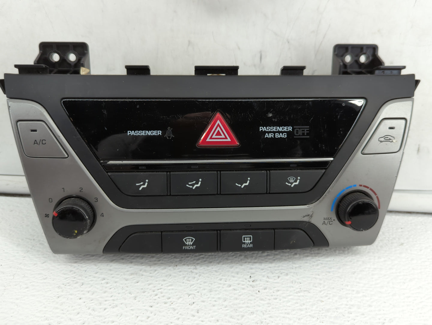 2017-2018 Hyundai Elantra Climate Control Module Temperature AC/Heater Replacement P/N:97250-F20604X 97250-F20514 Fits OEM U