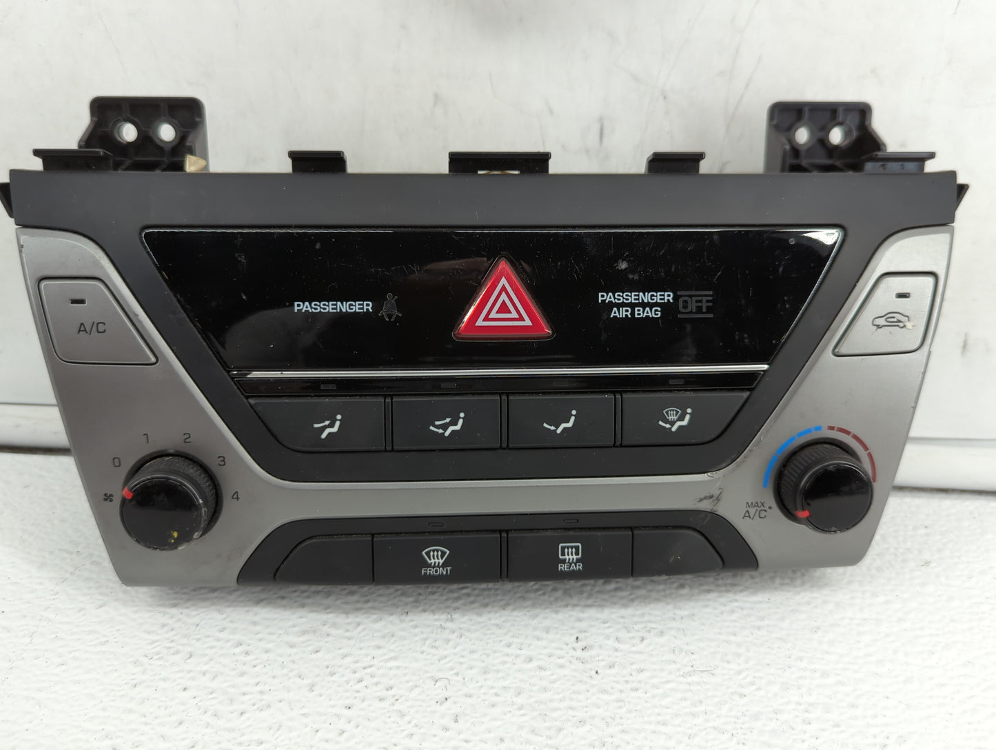 2017-2018 Hyundai Elantra Climate Control Module Temperature AC/Heater Replacement P/N:97250-F20604X 97250-F20514 Fits OEM U