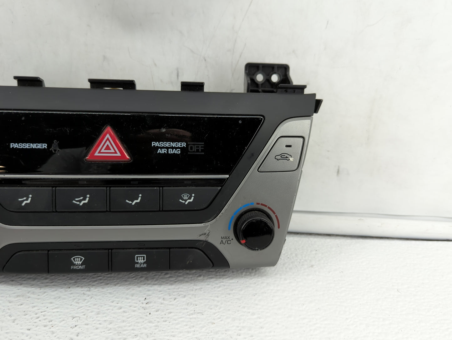 2017-2018 Hyundai Elantra Climate Control Module Temperature AC/Heater Replacement P/N:97250-F20604X 97250-F20514 Fits OEM U
