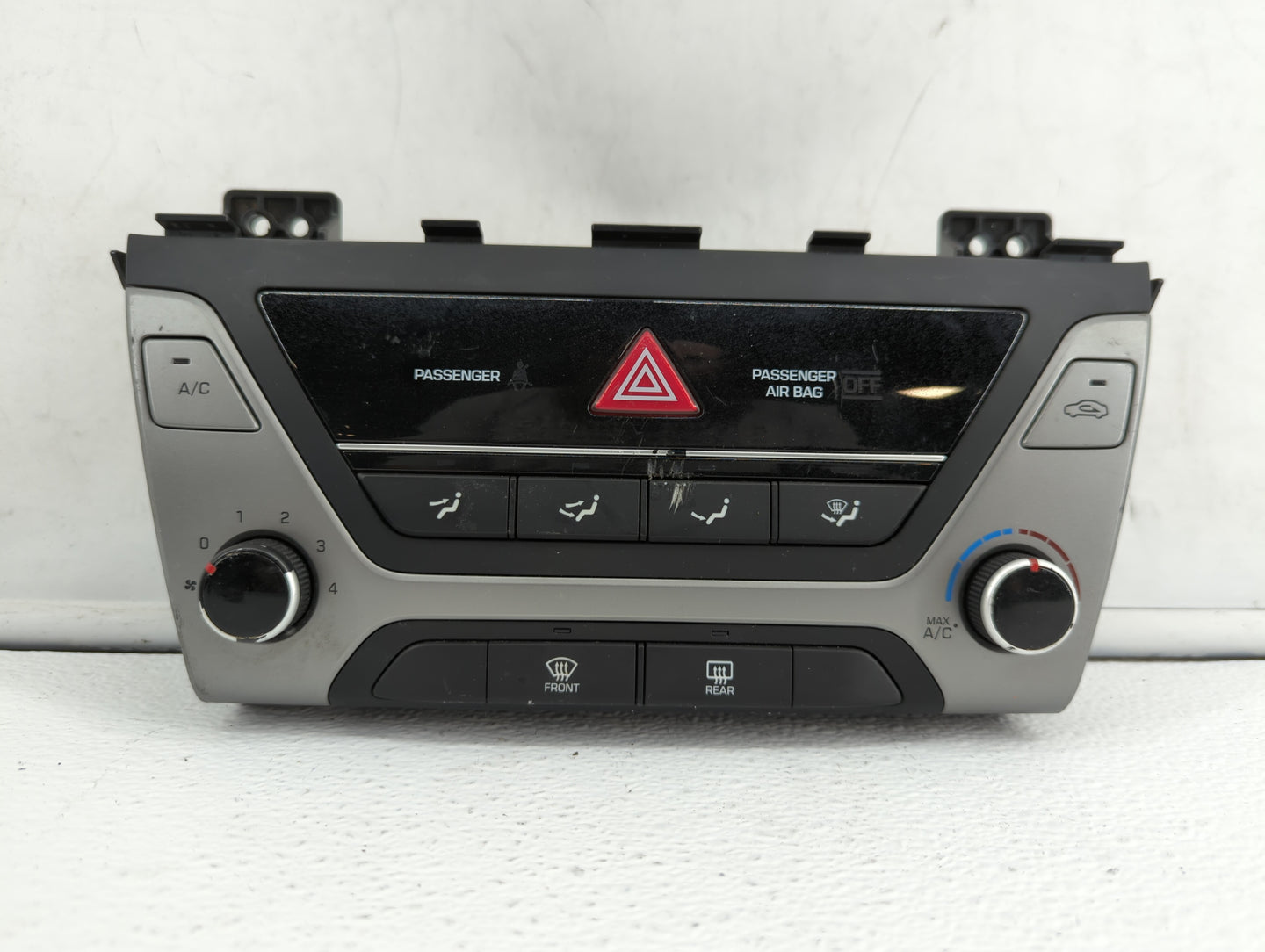 2017-2018 Hyundai Elantra Climate Control Module Temperature AC/Heater Replacement P/N:97250-F2XXX 97250-F20614X Fits OEM Us