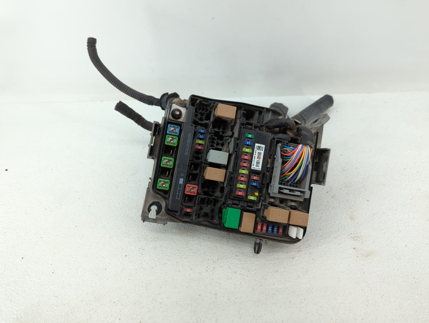 2016-2017 Hyundai Elantra Fusebox Fuse Box Panel Relay Module P/N:91248 A5400B Fits Fits 2016 2017 OEM Used Auto Parts - Oem