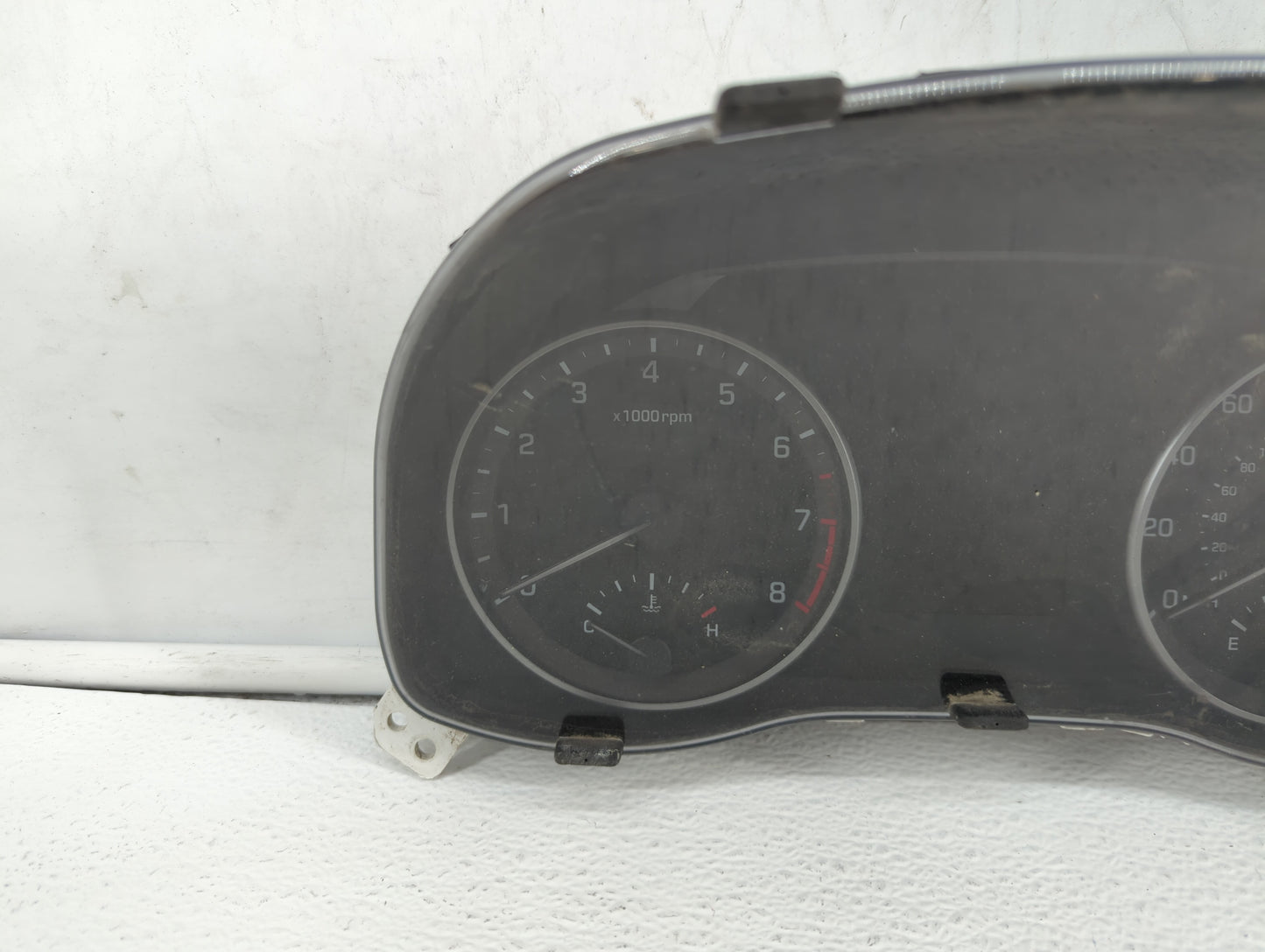 2017-2018 Hyundai Elantra Instrument Cluster Speedometer Gauges P/N:94001-F3011 94001-F3010 Fits Fits 2017 2018 OEM Used Aut