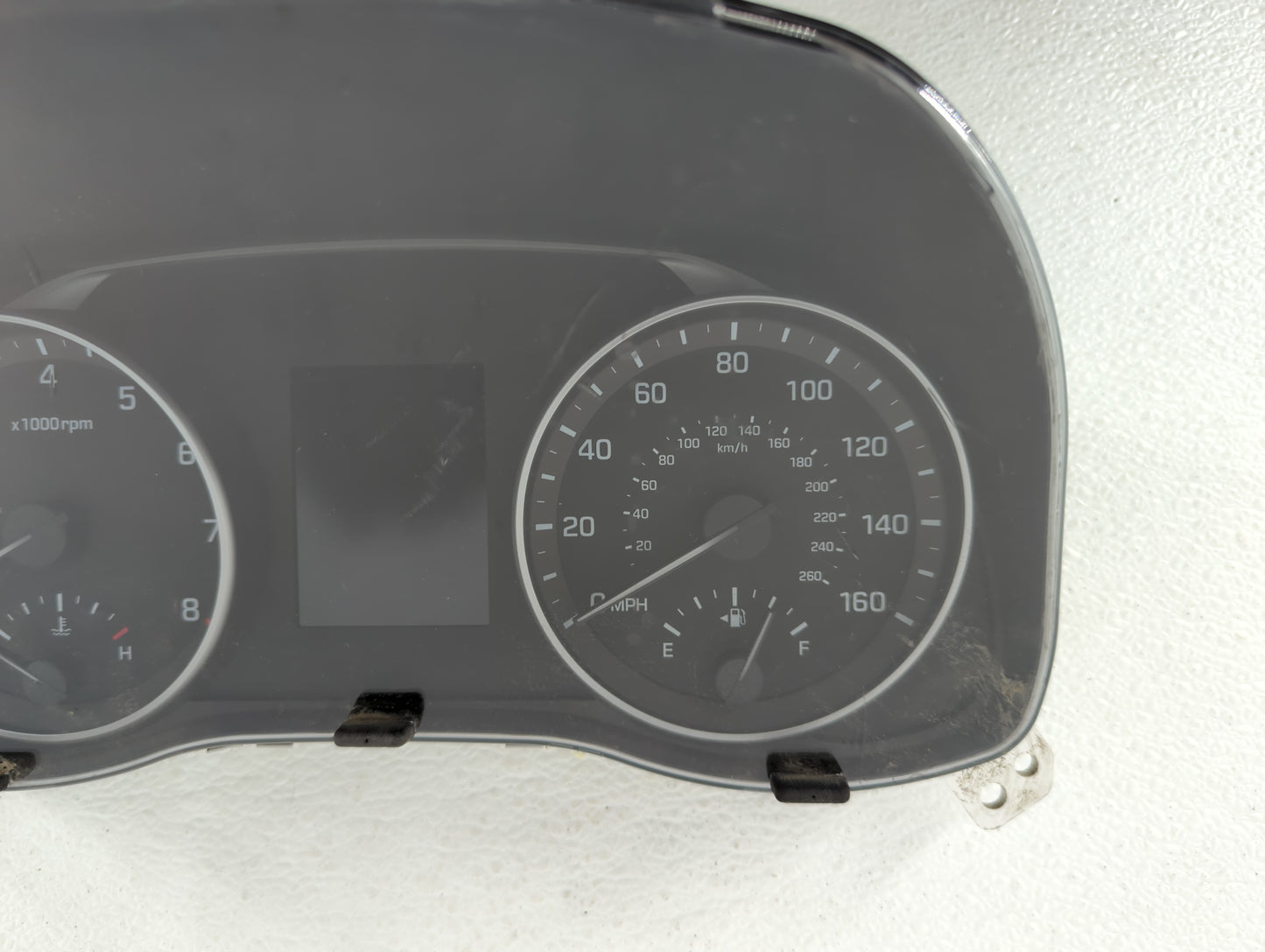 2017-2018 Hyundai Elantra Instrument Cluster Speedometer Gauges P/N:94001-F2060 Fits Fits 2017 2018 OEM Used Auto Parts - Oe