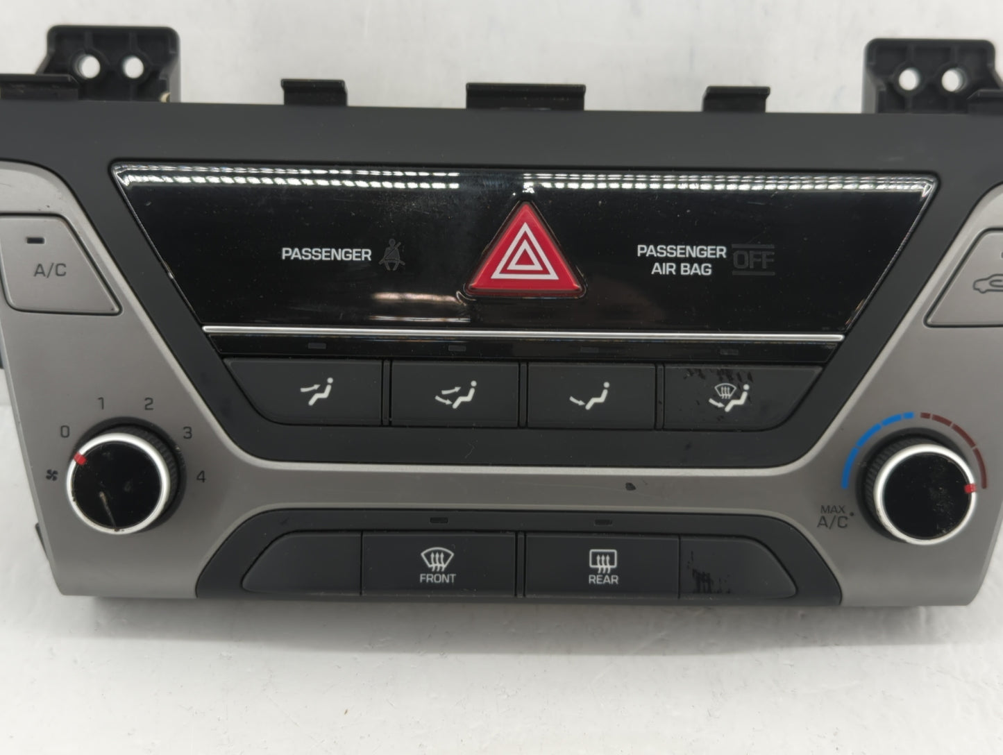 2017-2018 Hyundai Elantra Climate Control Module Temperature AC/Heater Replacement P/N:97250-F2XXX 97250-F20614X Fits OEM Us