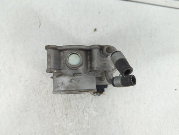 2011-2018 Hyundai Elantra Throttle Body P/N:35100-2E000 1302150124 Fits Fits 2011 2012 2013 2014 2015 2016 2017 2018 2019 OEM Used Auto Parts