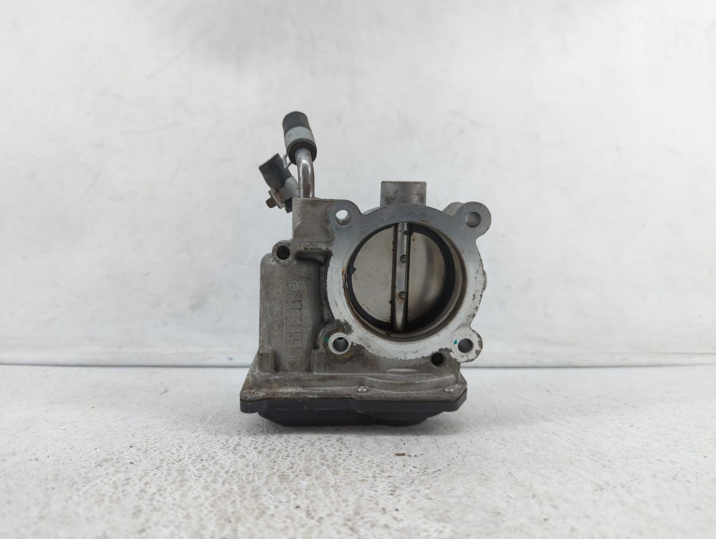 2011-2018 Hyundai Elantra Throttle Body P/N:35100-2E000 1302150124 Fits Fits 2011 2012 2013 2014 2015 2016 2017 2018 2019 OE