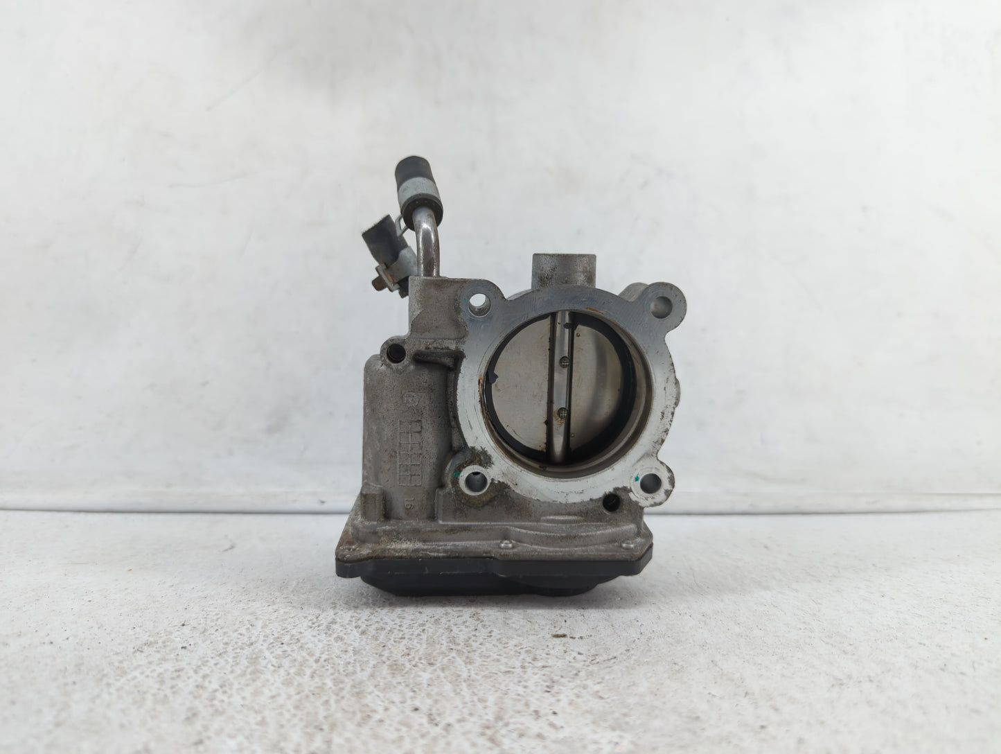 2011-2018 Hyundai Elantra Throttle Body P/N:35100-2E000 1302150124 Fits Fits 2011 2012 2013 2014 2015 2016 2017 2018 2019 OE