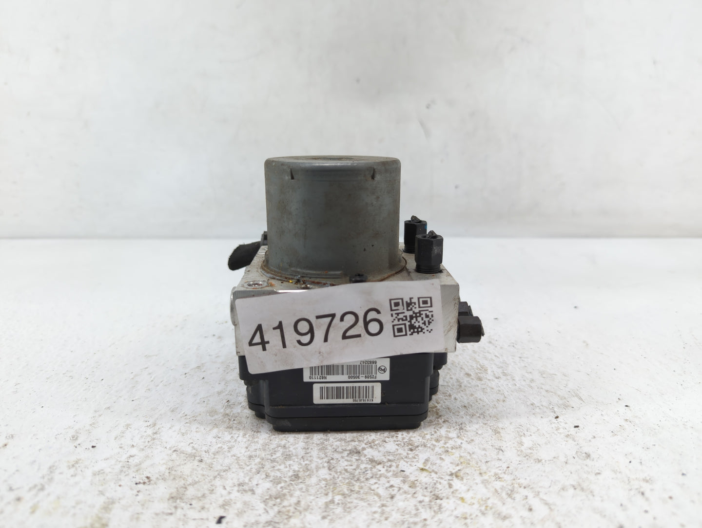2017-2019 Hyundai Elantra ABS Pump Control Module Replacement P/N:58900-F2500 58920-F2500 Fits Fits 2017 2018 2019 OEM Used 
